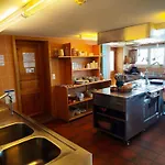 Sonnenhof - Wengens Original Kurhaus Hostel *